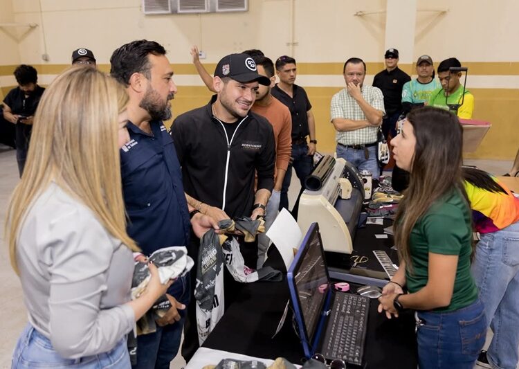 Beto Granados presente en la entrega oficial de folios del Maratón de Matamoros