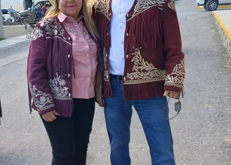 Cabalga Chavira en Bustamante