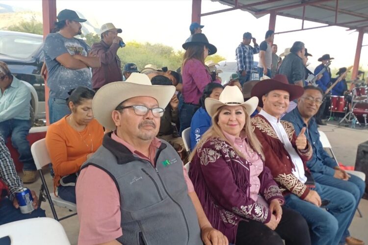 Cabalga Chavira en Bustamante