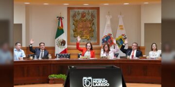 Cabildo de NLD aprueba a Ernesto Ferrara Theriot como nuevo secretario del Ayuntamiento