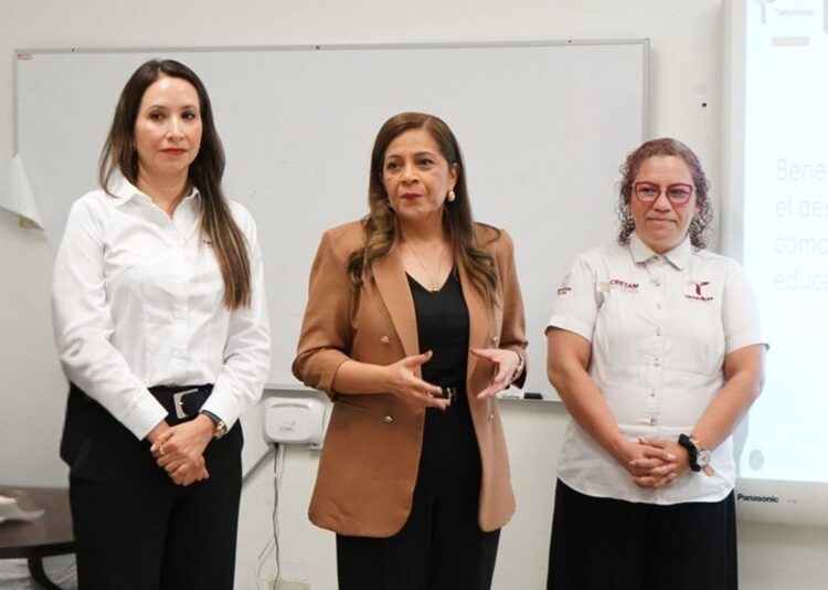 Capacita CRETAM a docentes para formar nuevos líderes educativos