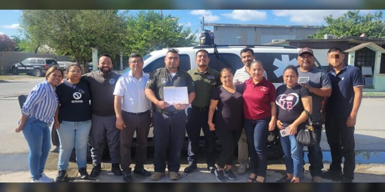 Capacita DEMA a jóvenes y familias en primeros auxilios