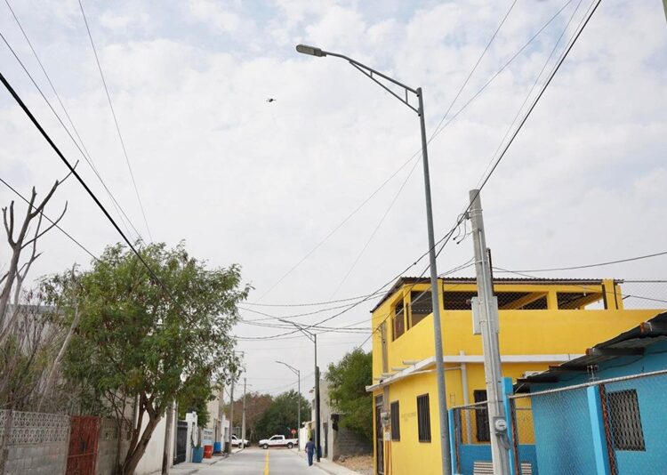 Carmen Lilia entrega importantes obras de pavimentación en colonias 150 aniversario y Francisco Villa