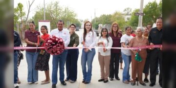 Carmen Lilia entrega importantes obras de pavimentación en colonias 150 aniversario y Francisco Villa