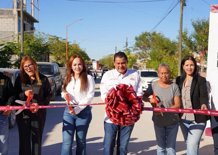 Carmen Lilia transforma calles de Villas de San Miguel y fortalece el orgullo de sus vecinos