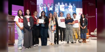 Con visión humanista estudiantes de la UAT transforman cruces peatonales