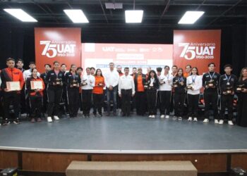 Entrega rector el galardón “Orgullo UAT” tras desempeño histórico de medallistas universitarios