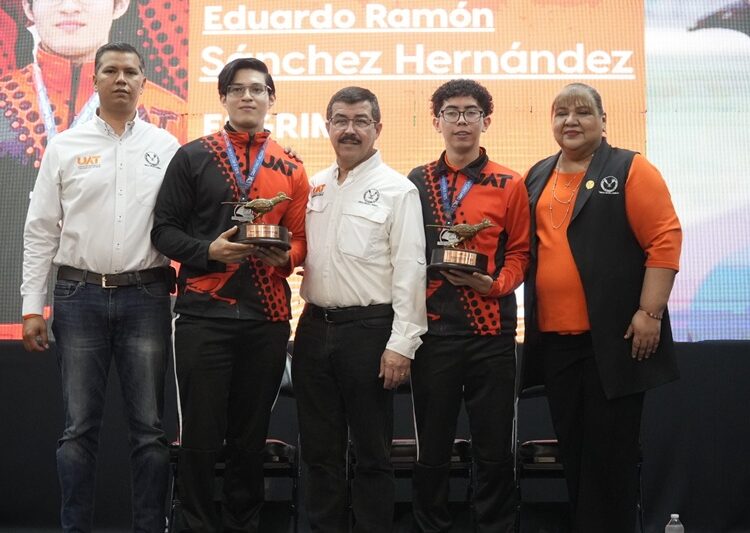 Entrega rector el galardón “Orgullo UAT” tras desempeño histórico de medallistas universitarios
