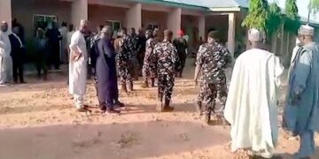 Secuestran a decenas de alumnas de una escuela católica en Nigeria