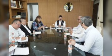 Evalúa rector avances institucionales de la UAT