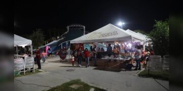 Éxito total del ‘Bazar Revolucionario’ en el Parque Mendoza