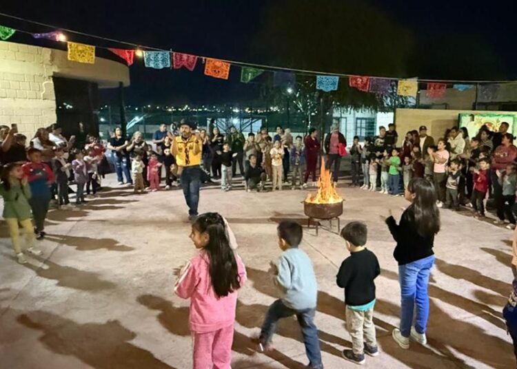 Familias disfrutan una mágica ‘Zoo Lunada’ en el Zoológico de NLD