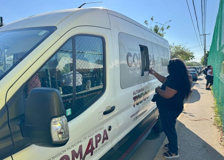 Fortalece COMAPA Altamira vínculos con la población