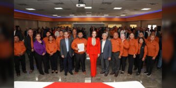 Fortalece Carmen Lilia lazos de cooperación con sindicato de maquiladoras