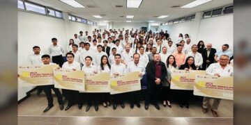 Fortalece ITABEC el talento universitario con 456 becas en la UPV