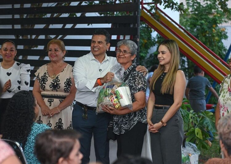 Fortalece Lalo Gattás acercamiento con el pueblo de Victoria