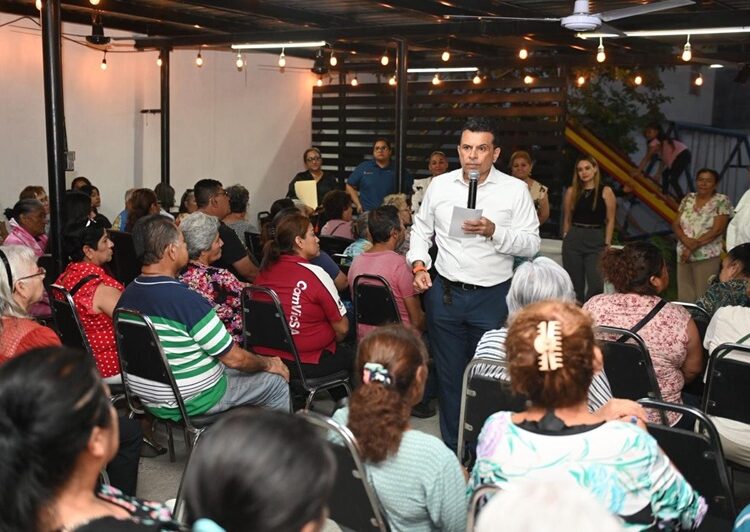 Fortalece Lalo Gattás acercamiento con el pueblo de Victoria