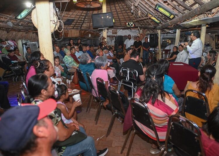 Fortalece Lalo Gattás acercamiento con el pueblo de Victoria