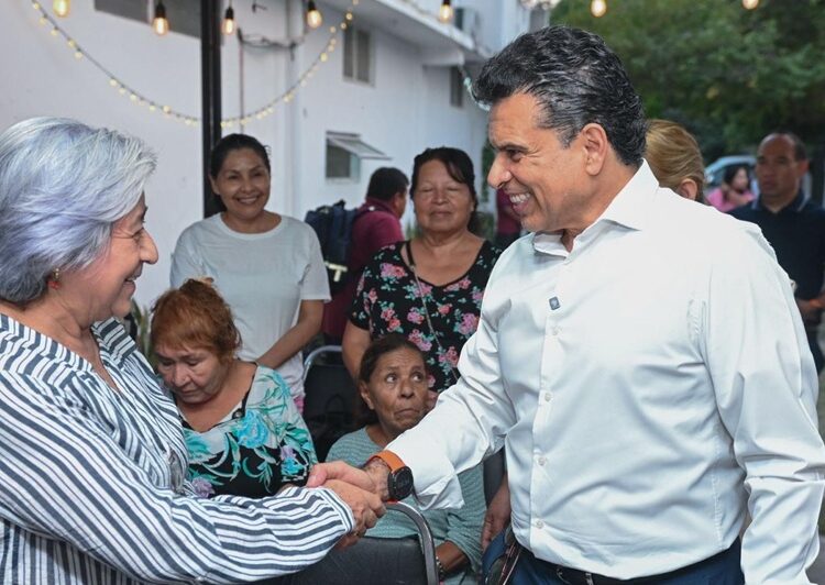 Fortalece Lalo Gattás acercamiento con el pueblo de Victoria