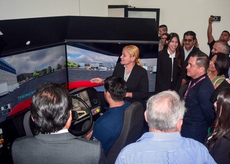 Fortalece UTNL vínculos con la ANAM para contratación de egresados