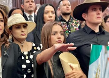 Asume Grecia Quiroz, viuda de Carlos Manzo, la presidencia de Uruapan