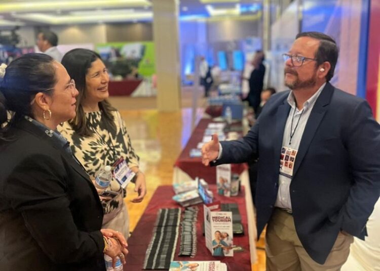 Impulsa Gobierno de NLD ventajas para el turismo médico en Congreso Internacional