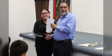 Impulsa UPRR equidad y desarrollo integral con becas institucionales