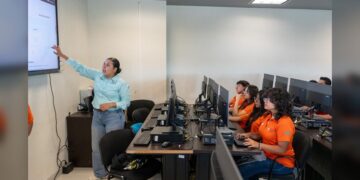 Impulsa la UAT formación bilingüe en la Preparatoria No. 3