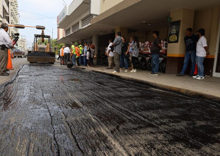 Intensifican bacheo en zona centro de Victoria