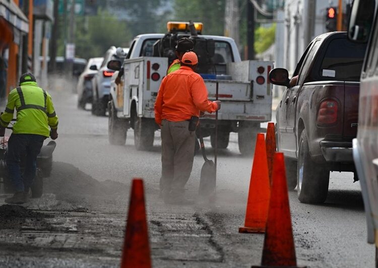 Intensifican bacheo en zona centro de Victoria