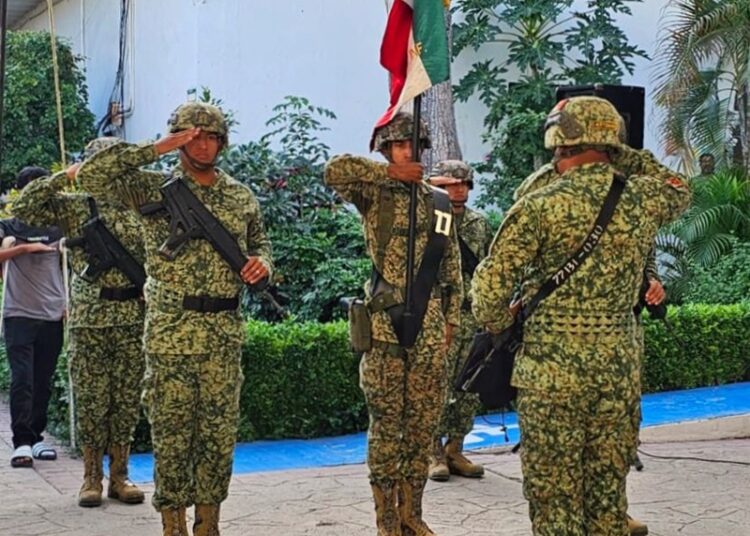 Jóvenes de Victoria cumplen y asisten a sorteo de Servicio Militar