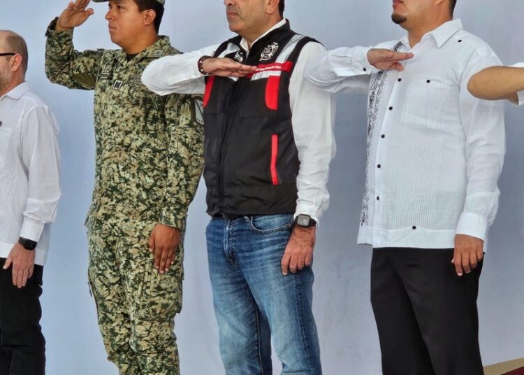 Jóvenes de Victoria cumplen y asisten a sorteo de Servicio Militar