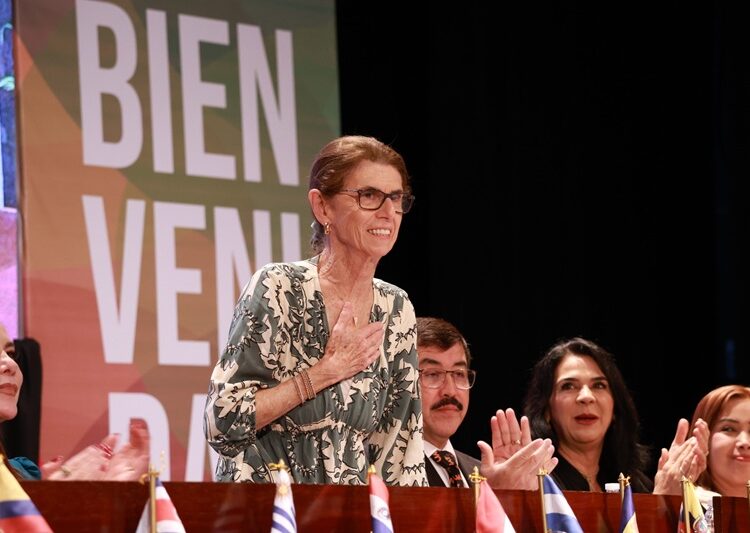 La Dra. Annie Pardo dicta conferencia magistral en la UAT