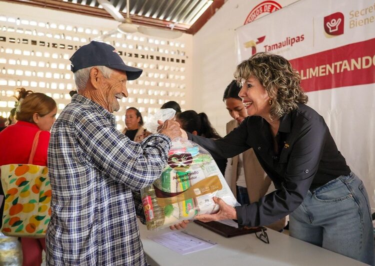 Lleva SEBIEN apoyos sociales a Ocampo