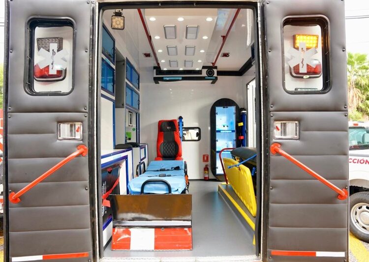 NLD refuerza su Sistema de Emergencias con nuevas ambulancias y unidades para PC
