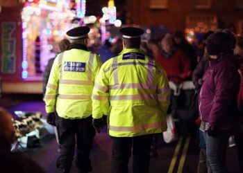 Policía de Londres arrestó a activistas propalestinos frente a los juzgados
