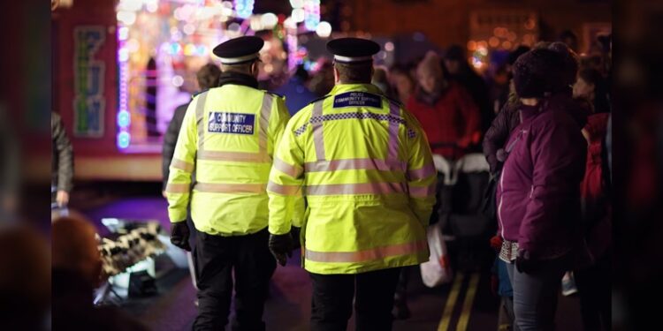 Policía de Londres arrestó a activistas propalestinos frente a los juzgados