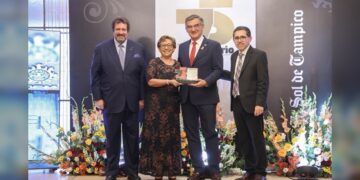 Ratifica gobernador su compromiso con la libertad de expresión