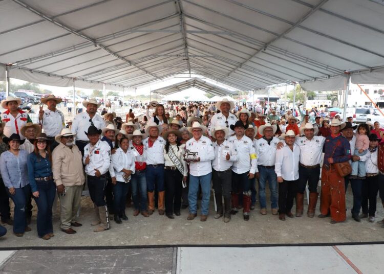 Recibe Altamira a más de mil cabalgantes de distintas regiones de México