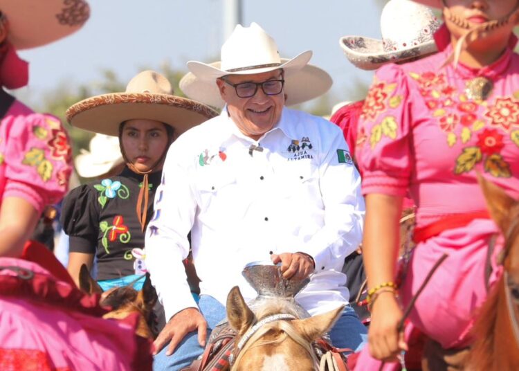 Recibe Altamira a más de mil cabalgantes de distintas regiones de México