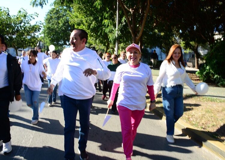Refuerza SET valores y prevención entre estudiantes en caminata por la paz y contra las adicciones