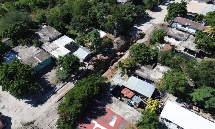 Supervisa SRHDS avances en la rehabilitación del drenaje en el municipio de González