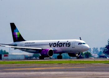 Volaris desvió vuelo a MTY por pasajero “disruptivo”