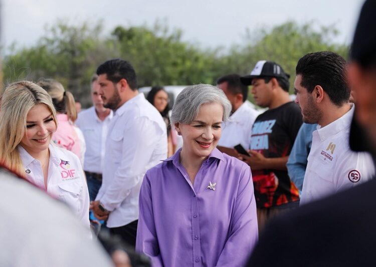 Apapachan AVA y María a las familias de Higuerillas con la ‘Brigada Navideña Transformando Familias’