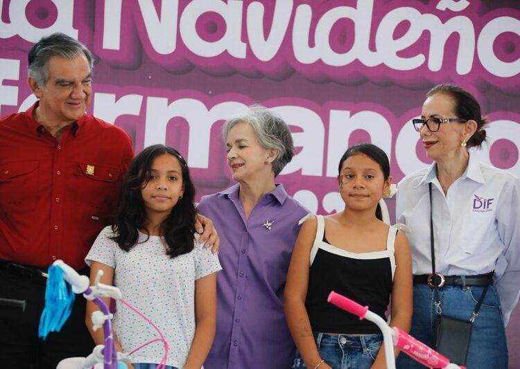 Apapachan AVA y María a las familias de Higuerillas con la ‘Brigada Navideña Transformando Familias’