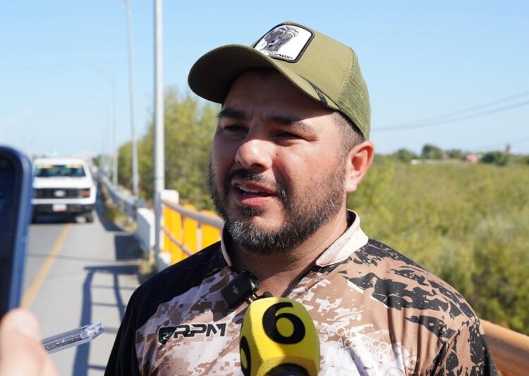 Autoridades de NLD atienden avistamiento de cocodrilo en el Laguito y el Arroyo El Coyote