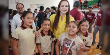 Beneficiará Gobierno de NLD a estudiantes con programa de “Excelencia Digital”