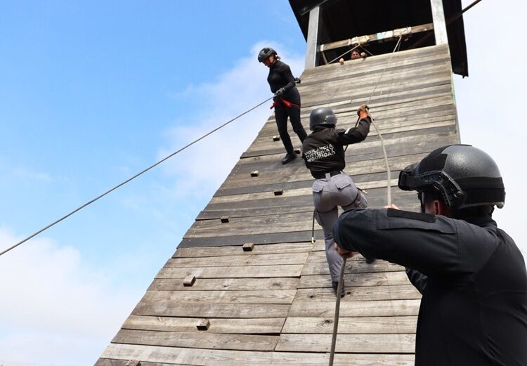 Capacitan a elementos operativos de la SSPT en Medicina Táctica Policial