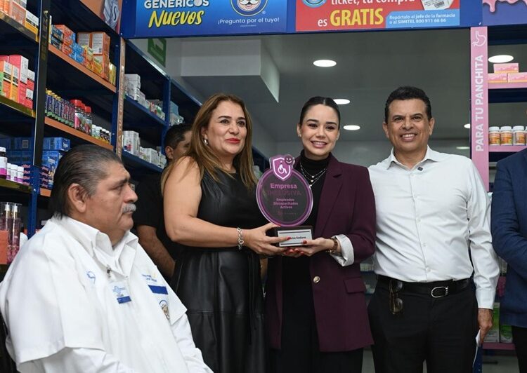 Certifican DIF y gobierno de Victoria a empresas por inclusión laboral