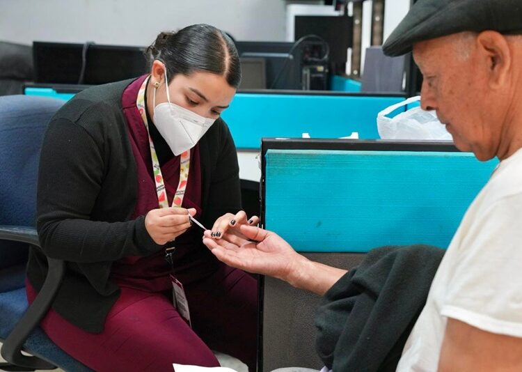 Ciudadanía mantiene gran participación en el 2.º día de la jornada de vacunación